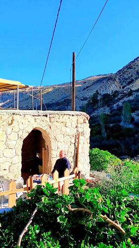 Dana Village Lodge in 達納