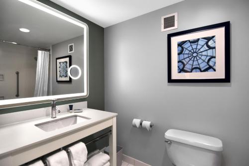 Four Points by Sheraton York - image 6