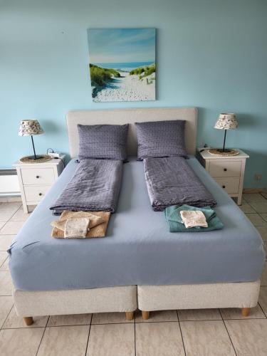 Studio with sea view and panoramic view in Bredene