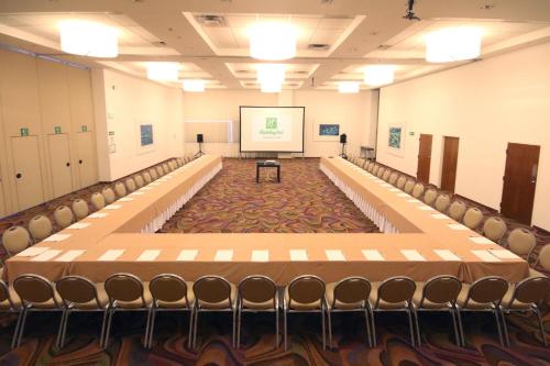 606167441 Holiday Inn Acapulco La Isla by IHG