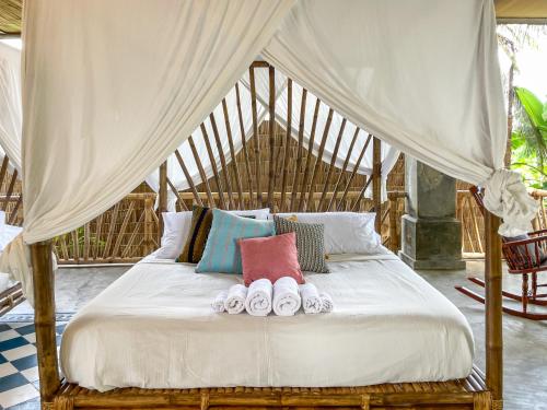BAIA Nest Surf Villa Near the Beach - WiFi, Self-Serve Breakfast, Pet Friendly with a Fee in Bacon District