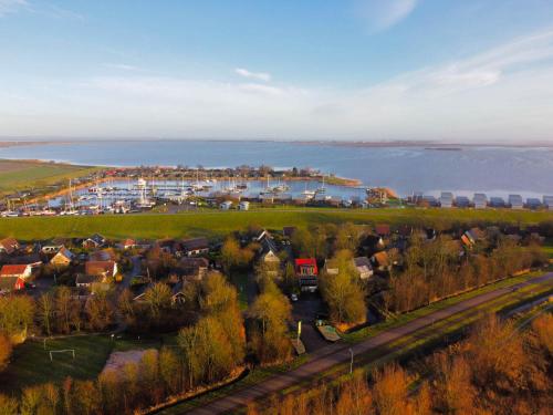 Horizon 5 pers holiday home nice view close to the National Park Lauwersmeer - image 10