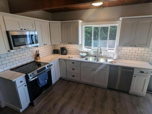 The Cedar House in Otter Rock (OR)