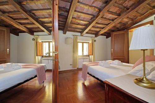Classic roman home next to Popolo Square, Roma (foto 8)