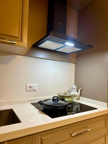 Sea Breez The Grant Hotel Apartment