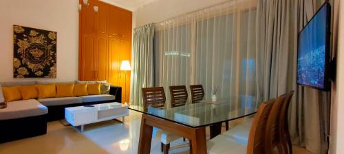 2 BR apartment with a beautiful view of the Marina minimum 5 night, Dubaj (fotografie 8)
