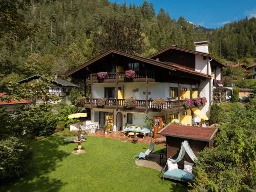 Hotel Effland -Sauna -Pool in Bayrischzell, Deutschland