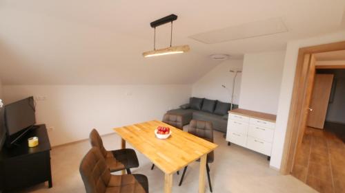Ferienwohnung Steintal in Tieschen, Österreich