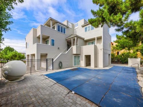 5 Bedrooms On Private Lane! in Loveladies, Vereinigte Staaten von Amerika