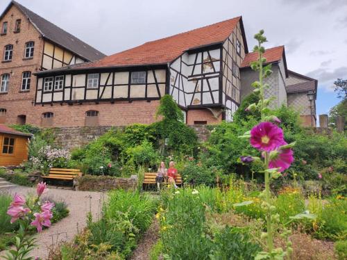 Großes Haus mit Garten, Sauna, Flügel, Kamin uvm (Großes Haus mit Garten, Sauna, Flugel, Kamin uvm) in Uslar