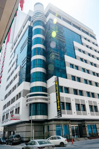 엑셀시어 럭셔리 아파트먼트