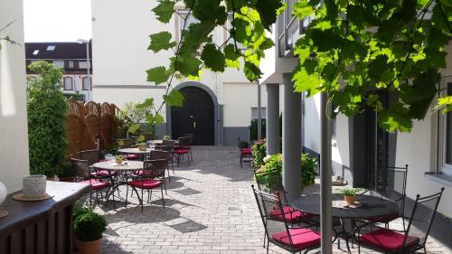 Hotel-Restaurant Pfälzer Hof - image 8