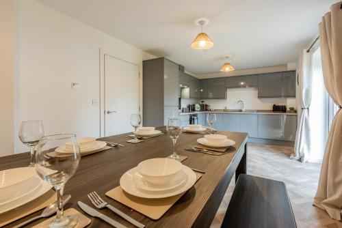 Spacious 5-Bedroom House in Nottingham in 諾丁漢市
