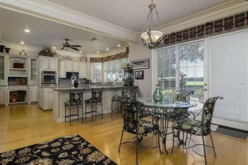 5-Bedroom Home to Texoma lake and Casino in Durant