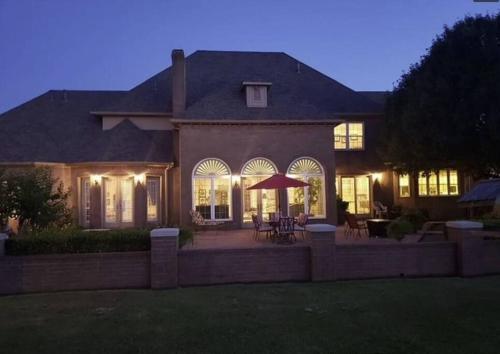 5-Bedroom Home to Texoma lake and Casino in Durant