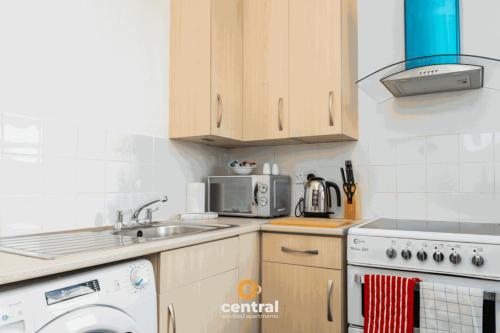Létesítmények, Court Street by CENTRAL SERVICED APARTMENTS - 1 Bedroom - Walk Away to Transport Links - Street Park in Coldside