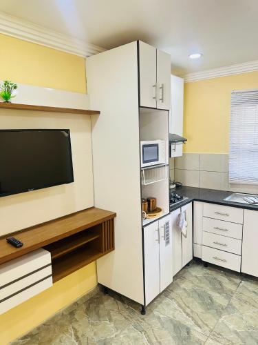 cuina, Sarahap Property in Alberton