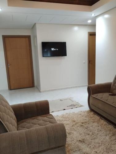 Appartement très propre lumineux en moyen standing a résidence klk darbouza, Casablanca (fotografie 2)