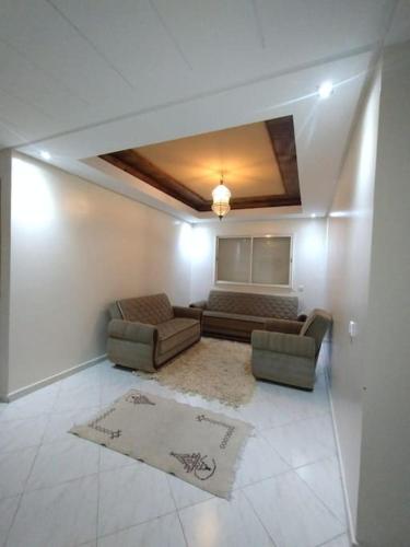Appartement très propre lumineux en moyen standing a résidence klk darbouza, Casablanca (fotografie 3)