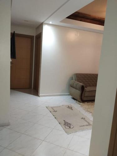 Appartement très propre lumineux en moyen standing a résidence klk darbouza, Casablanca (fotografie 9)