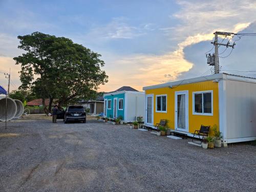 Kua Car Camp - 숙소 외관