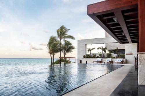 Exclusive Casa de Playa with Breakfast Included - Video Tour in Puerto Aventuras, Mexico
