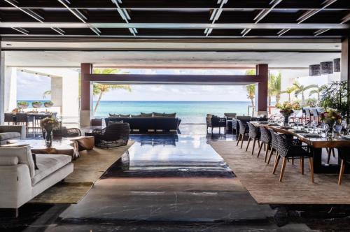 Exclusive Casa de Playa with Breakfast Included - Video Tour in Puerto Aventuras, Mexiko