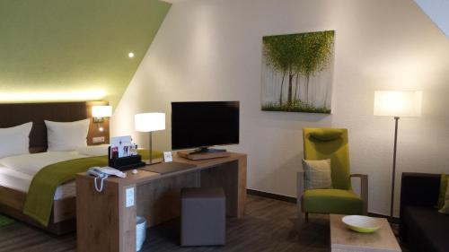 Hotel-Restaurant Pfälzer Hof - image 12