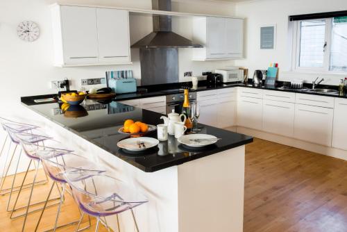 Ocean View, 5 bedrooms sleeps 10, stunning views, parking x4, Mevagissey (fotografie 6)