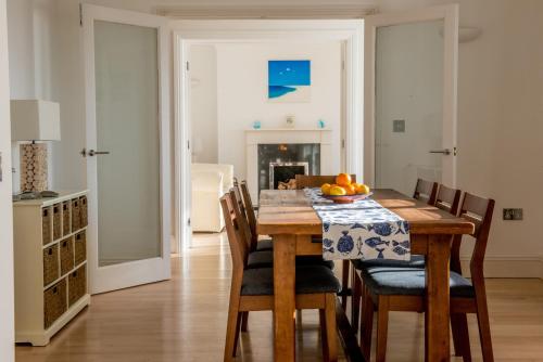 Ocean View, 5 bedrooms sleeps 10, stunning views, parking x4, Mevagissey (fotografie 10)