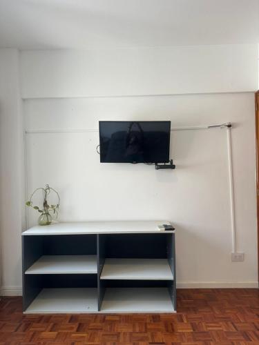 One-Bedroom Standard Apartment image 4