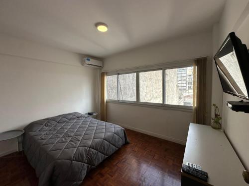 One-Bedroom Standard Apartment image 3
