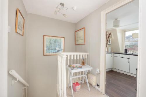 Lovely Georgian Loft in The Very Centre of Bath, Bath (photo 8)
