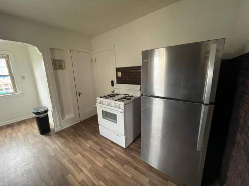The Celi House - 2 bedroom bath house 10min Downtown & Airport near Cleveland Clinic Fairview, Cleveland (fotografie 10)