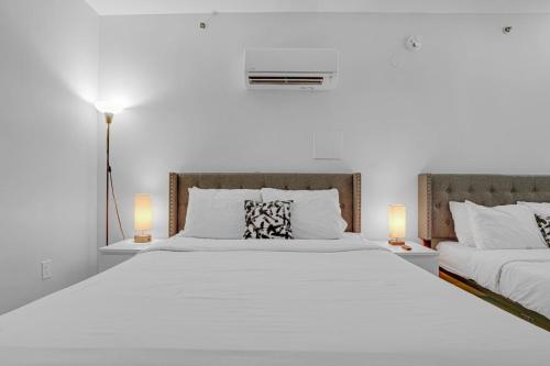 Beachside Studio Sleeps 4 in South Beach in Miami Beach, USA