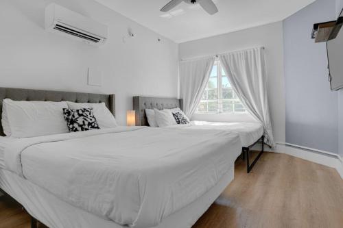 Beachside Studio Sleeps 4 in South Beach in Miami Beach, USA