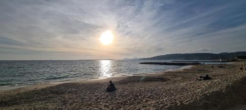 ranta, Azur Horizons Sea and Mountain in Le Ponteil