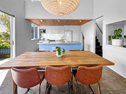 Westmere Wonder l Gorgeous 3 Bed Home inc View, Auckland (zdjęcie 10)