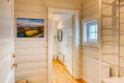 Fjordside Retreat Lodge in Breiddalsvik