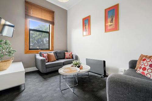 เบอนี่ซิตี้อพาร์ตเมนท์ (Burnie City Apartments) in เบอร์นี่