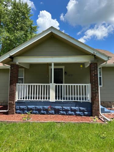 My Modern Indy home in Terre Haute, USA