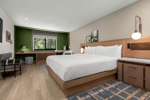 Standard King Room