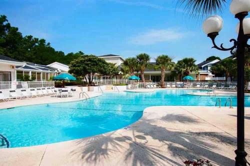 Beautiful Newly Remodeled Mini Suite at Sea Trail Resort in 日落海灘 (NC)