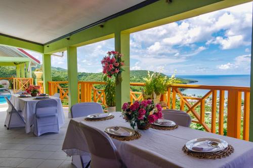 Restaurante, Tropical Paradise View in Marigot Bay