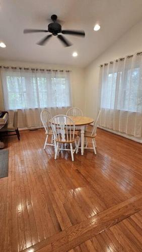 Charming Retreat at Silver Spring in Calverton (MD)