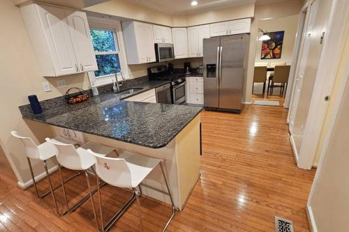 Charming Retreat at Silver Spring in Calverton (MD)