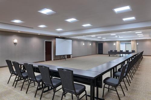 SpringHill Suites by Marriott Dallas DFW Airport East Las Colinas Irving - image 12