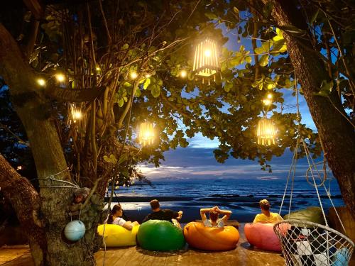 Coconut Lanta Resort @Klong Dow beach
