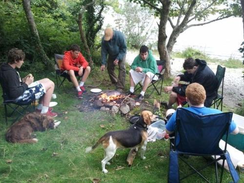 Lakeland Midsummer Lakehouse Lakeland Midsummer Lakehouse is perfectly located for both business and leisure guests in Oughterard. Featuring a complete list of amenities, guests will find their stay at the property a comfortable 