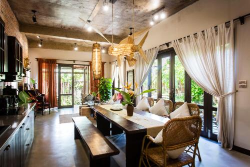 Fish Lantern House An Bang beach, Hoi An (photo 6)